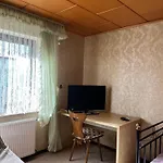 Apartment Wg In Efze, Monteurzimmer, 2 Erwachsene, 1 Doppelzimmer Nr 1 *