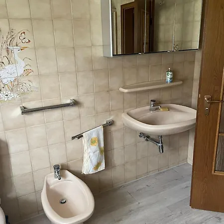 Wg In Efze, Monteurzimmer, 2 Erwachsene, 1 Doppelzimmer Nr 1 Homberg (Schwalm-Eder)