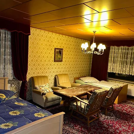 Apartment Wg In Efze, Monteurzimmer, 2 Erwachsene, 1 Doppelzimmer Nr 1